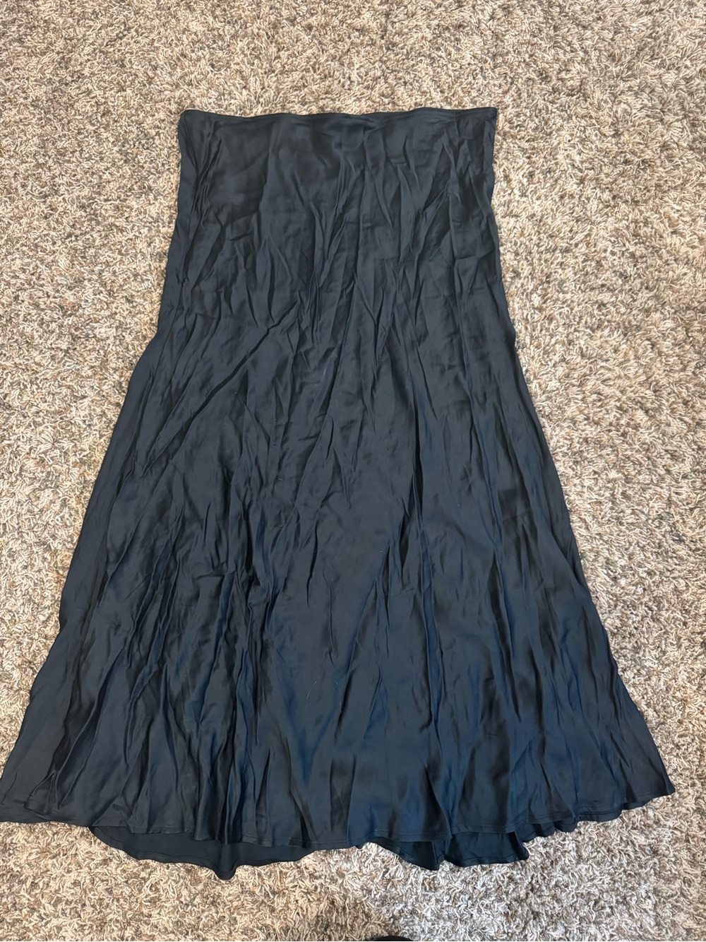 Women’s wild fable size large Black Maxi Satin Skirt like new elastic waistband